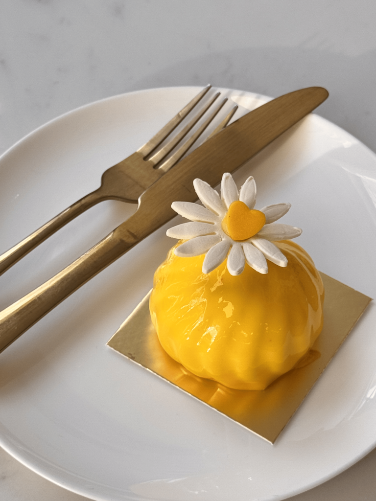 Amber Flower Cake